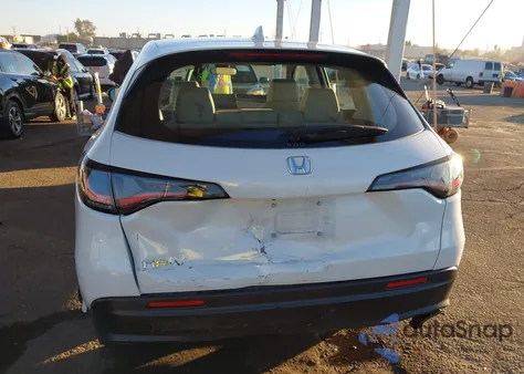 2024 Honda Hr-V Awd Lx z USA, uszkodzony, nr VIN 3CZRZ2H31RM720435